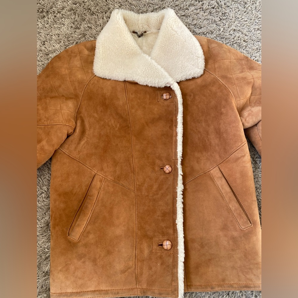 Original Shearling Leather jacket. - Picture 2 of 4